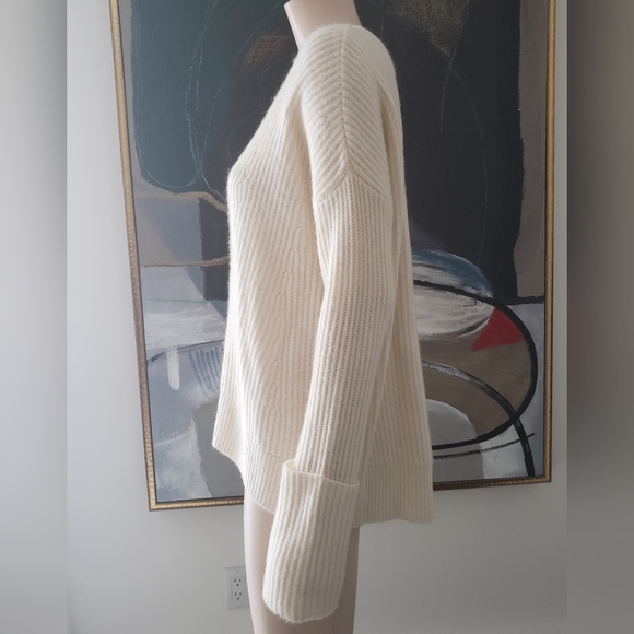 Rachel Zoe | NWOT Ribbed Crewneck Cashmere Sweater - Picture 2 of 6